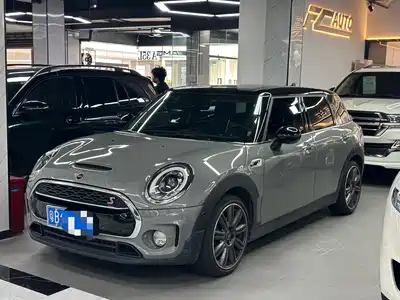 MINI CLUBMAN 2019