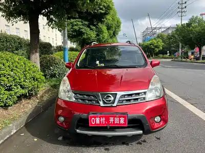 Nissan Livina 2010