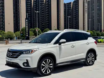 GAC Trumpchi GS4 2015