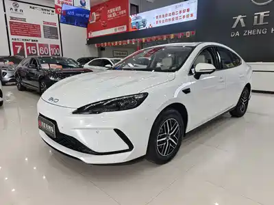 BYD Seal 05 DM-i 2025