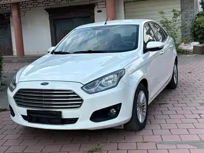 Ford Escort 2015
