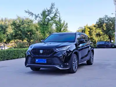 Toyota Crown Kluger 2024