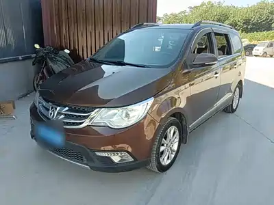 Baojun 730 2015