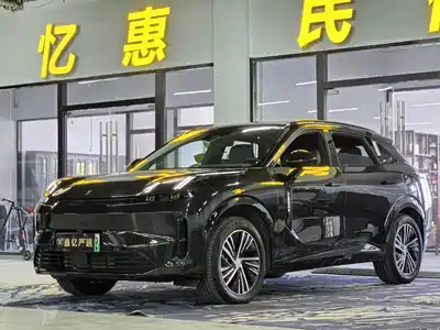 Lynk & Co 08 EM-P 2024