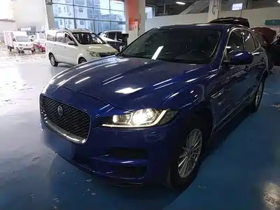 Jaguar F-PACE 2019