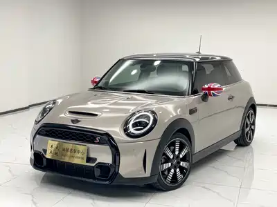 MINI MINI 2023