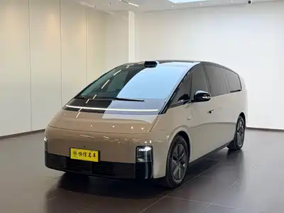 Li Auto MEGA 2024