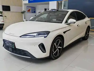 BYD Seal 07 DM-i 2025