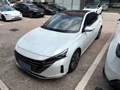 Nissan Teana 2023
