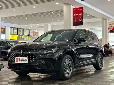 Lincoln Adventurer 2025
