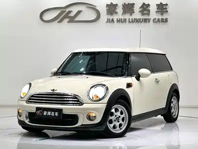 MINI CLUBMAN 2014