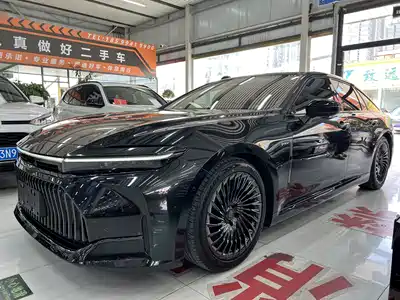 Toyota Crown (Import) 2025