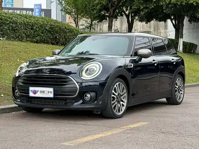 MINI CLUBMAN 2021