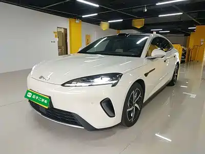 BYD Seal 07 DM-i 2025