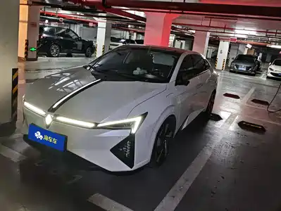 Lingxi L 2025