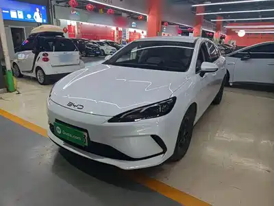 BYD Seal 05 DM-i 2025