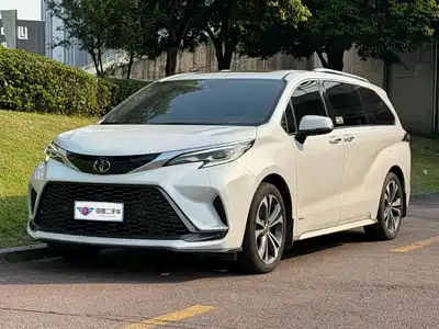 Toyota Granvia 2024