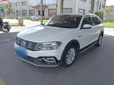 Volkswagen C-TREK 2018
