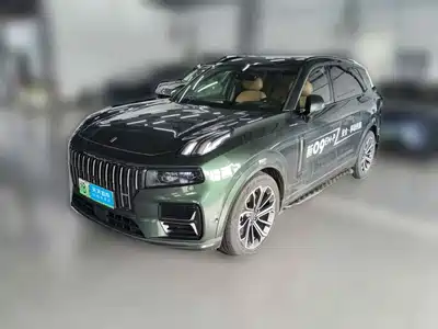 Lynk & Co 09 EM-P 2024