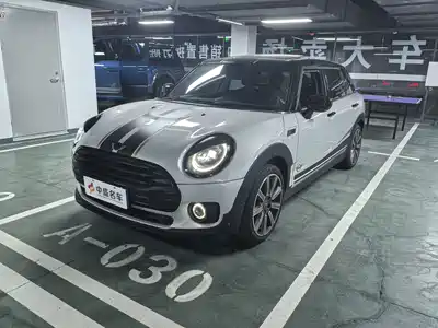 MINI CLUBMAN 2022
