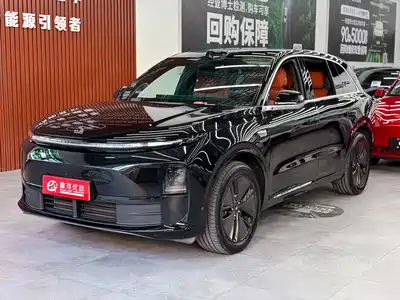 Li Auto L6 2025