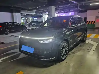 AITO Wenjie M8 2025