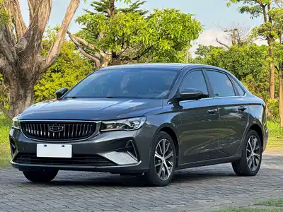 Geely Emgrand 2022