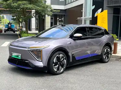 HiPhi Y 2023