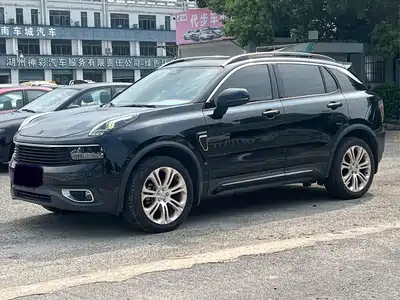 Lynk & Co 01 2018