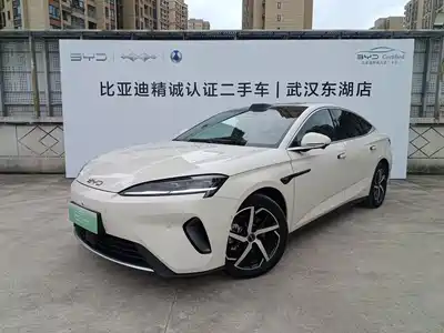 BYD Seal 07 DM-i 2025