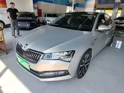 Škoda Superb 2021
