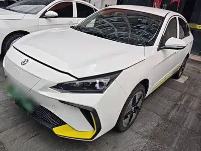 Dongfeng Aeolus Fengshen E70 2023