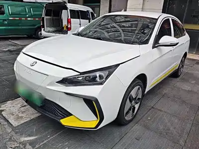Dongfeng Aeolus Fengshen E70 2023