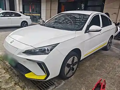 Dongfeng Aeolus Fengshen E70 2023
