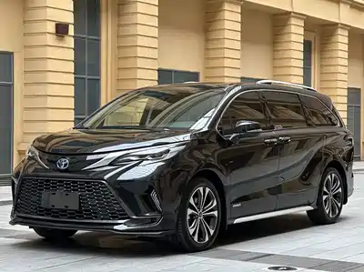 Toyota Granvia 2023