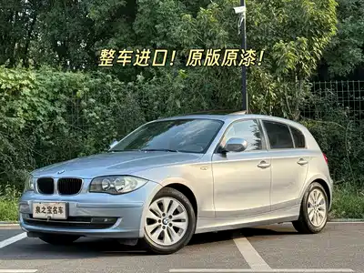 BMW 1 Series (Import) 2010