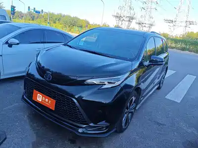 Toyota Granvia 2024