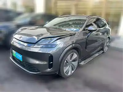 Lynk & Co 08 EM-P 2024