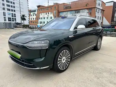 AITO Wenjie M9 2025