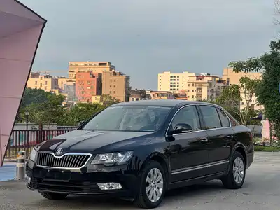 Škoda Superb 2013