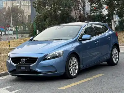 Volvo V40 2015