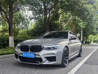 BMW M5 2021