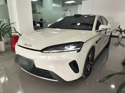 BYD Seal 07 DM-i 2025