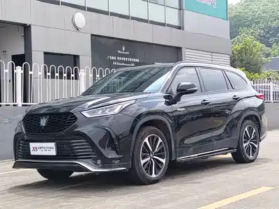 Toyota Crown Kluger 2021