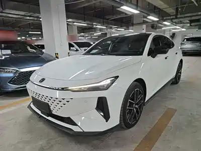 Changan UNI-V iDD 2025