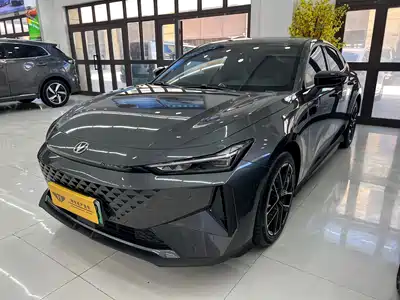 Changan UNI-V iDD 2025