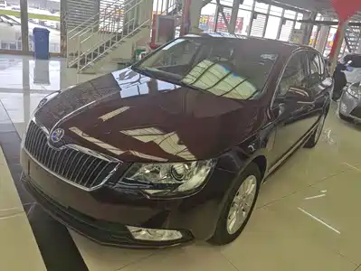 Škoda Superb 2015