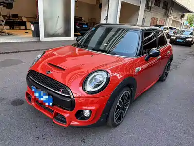 MINI MINI 2019