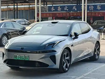 Lynk & Co 07 EM-P 2025