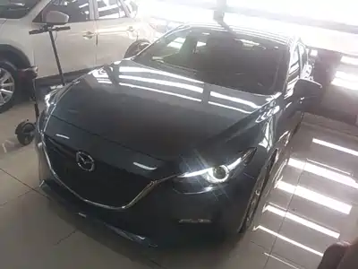 Mazda Mazda3 Axela 2015